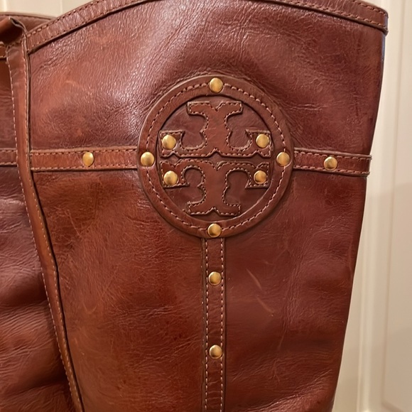 Tory Burch Knee High platform boots. - Picture 2 of 8